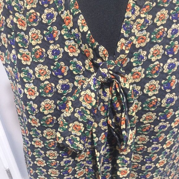 F21, Floral Necktie Ruffled Sleeves Small - Picture 3 of 10